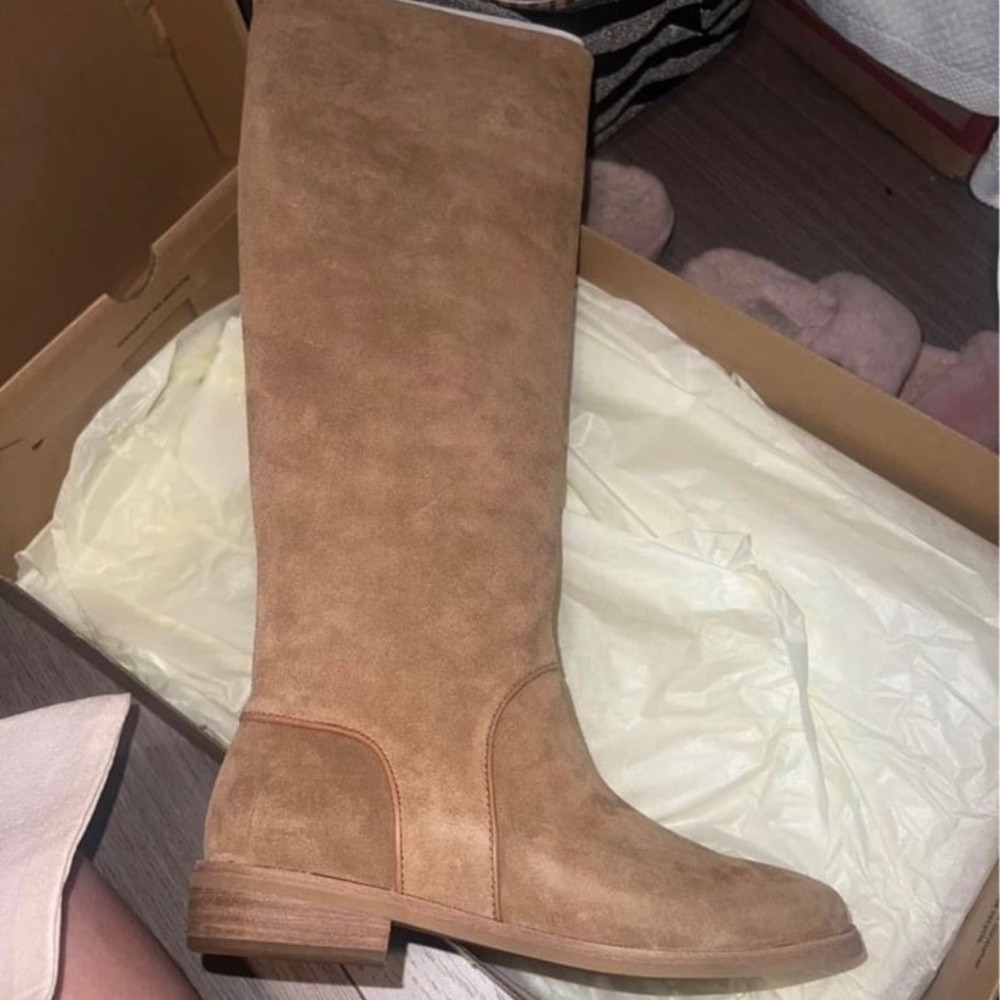 Women's Tan Suede Knee-High Boots